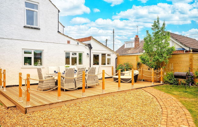 Norfolk Luxe Beach House Sleeps 8 Dog Friendly - Foto 26