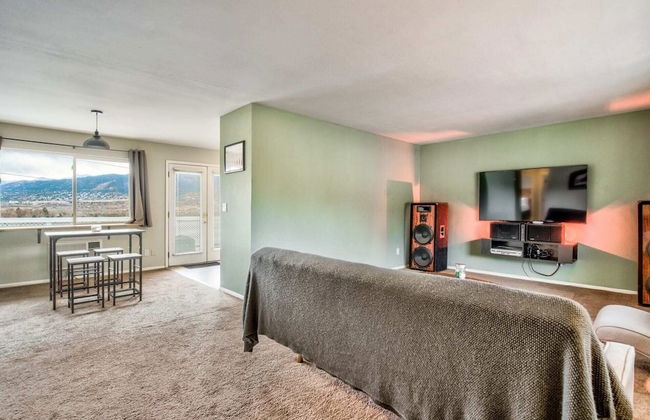 2brclose To Hiking & Garden of Godsbose Surround Sound Pet-friendly - Foto 19