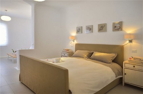 Photo 6 - Luxurious 7 Bedroom Villa in Fokos Beach