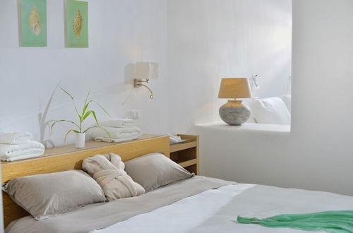 Foto 9 - Luxurious 7 Bedroom Villa in Fokos Beach