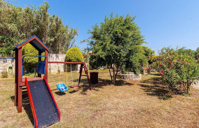 Villa Melina Private Pool Walk to Beach Sea Views A C Wifi Car Not Required - 1605 - Foto 15