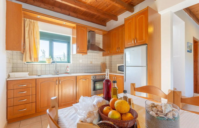 Spiros Beach Villa Large Private Pool Walk to Beach Sea Views A C Wifi Car Not Required - 971 - Photo 17