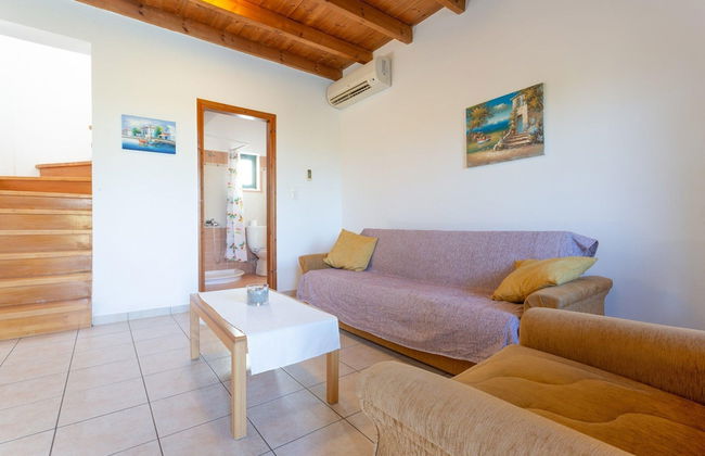 Spiros Beach Villa Large Private Pool Walk to Beach Sea Views A C Wifi Car Not Required - 971 - Photo 13