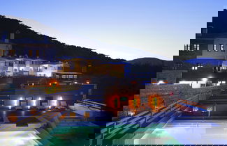 Foto 1 - 12 Months Luxury Resort