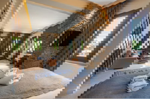 Foto 51 - 12 Months Luxury Resort