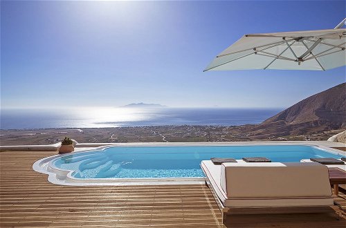 Photo 1 - Kamini Santorini Luxury Villas