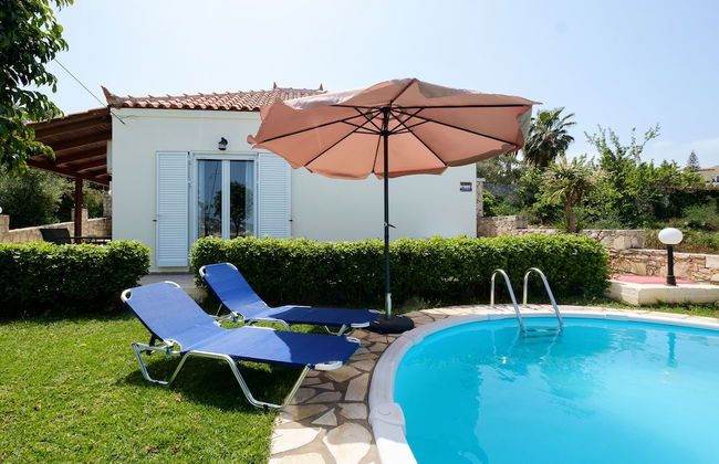 Chill & Relax Home with Pool near Beach - Photo 33