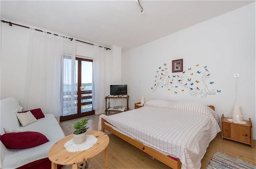 Photo 2 - Apartment Milivoj