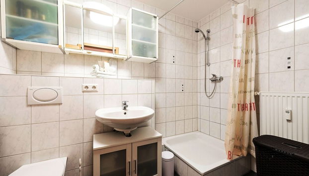 Dusche im Bad