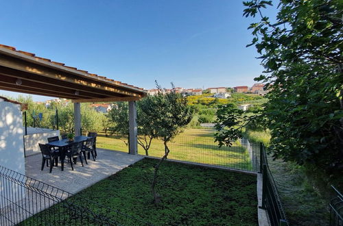 Photo 23 - Modern House W.large Garden & Children Playground