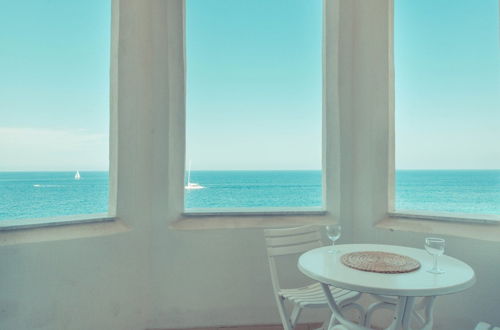 Photo 1 - Charming Seafront Apartment, Perfect for Families