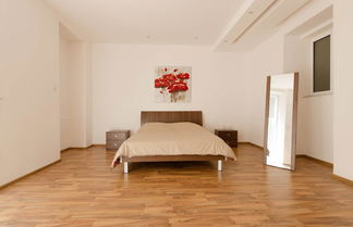 Photo 2 - Charming Seafront Apartment, Perfect for Families