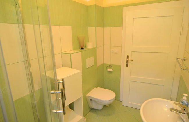 Spacious Villa near Forest in Buchet - Foto 18
