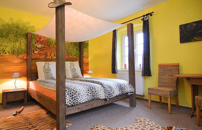 Spacious Villa near Forest in Buchet - Foto 12