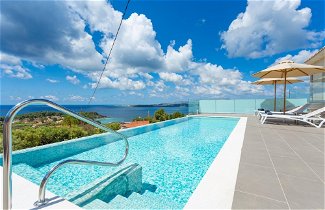 Photo 2 - Villa Lassi Illios Large Private Pool Walk to Beach Sea Views A C Wifi - 3055