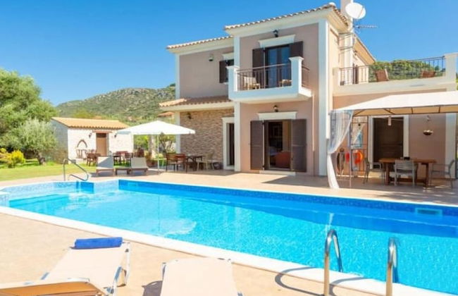 Villa Eufrosini Large Private Pool Walk to Beach Sea Views A C Wifi Car Not Required - 2301 - Photo 43