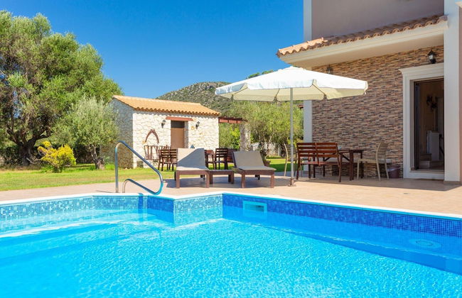 Villa Eufrosini Large Private Pool Walk to Beach Sea Views A C Wifi Car Not Required - 2301 - Photo 11
