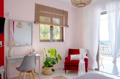 Photo 2 - Pefkides Aegina Boutique Apartments