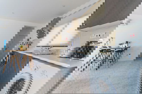Photo 5 - Fanta Sea Apartment