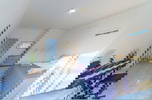 Photo 3 - Fanta Sea Apartment