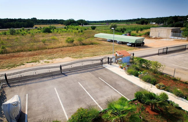 Vodopija Apartments - Photo 40