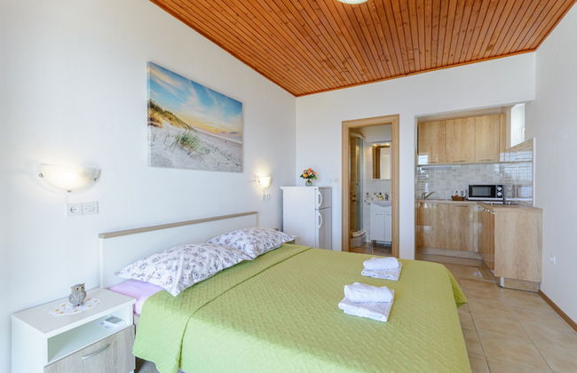 Rooms Sani - Photo 17