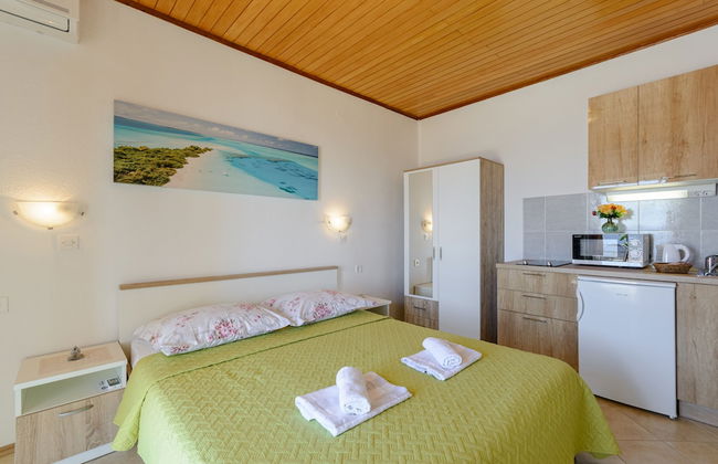 Rooms Sani - Photo 23