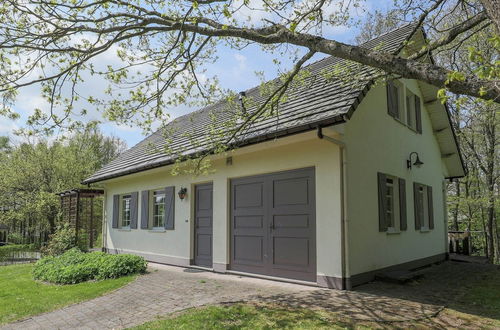 Photo 33 - Detached Villa With a Large Garden and Terrace Right in the Ardennes