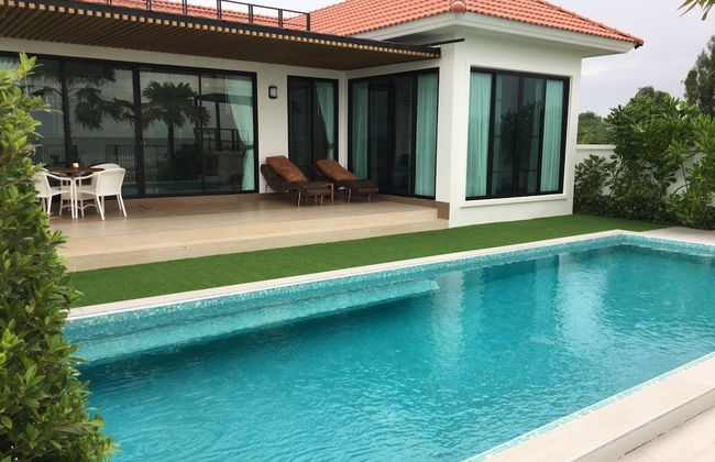 La Playa Beach Front Pool Villa Cha-am - Foto 1