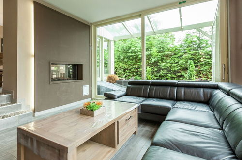 Photo 4 - Luxury Villa with Sauna & Hot Tub in Middelkerke