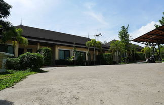 Photo 2 - Aonang Oscar Pool Villas