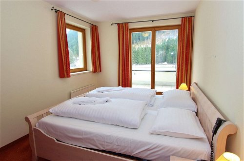Photo 6 - Large Chalet Apartment in Saalbach-hinterglemm