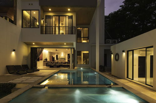 Photo 11 - Amazing 5BR Seaview Private Pool Villa by Intira Villas