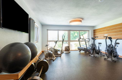 Photo 18 - Beautiful Flat in Hart With Fitness Room