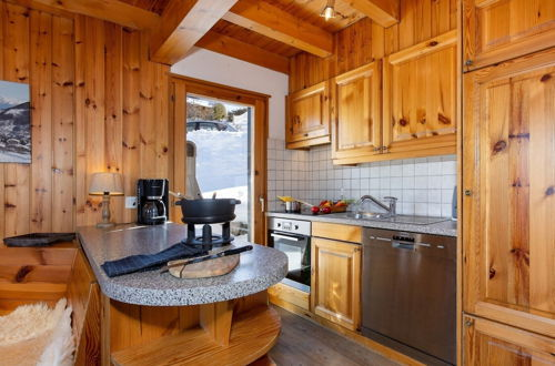 Photo 6 - Relaxing Sauna Chalet for 6
