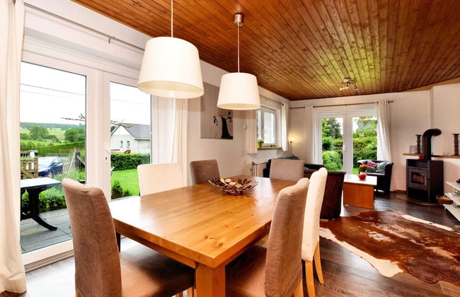 Charming Holiday Home in Gouvy with Hot Tub - Foto 21
