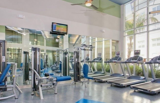 Luxury Living at City Center Houston - Foto 13