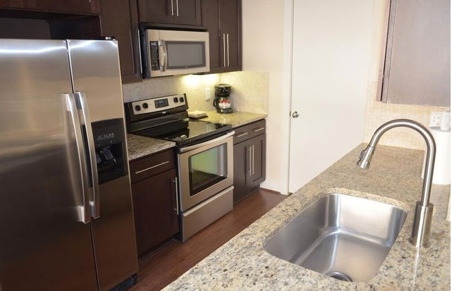 Luxury Living at City Center Houston - Foto 3