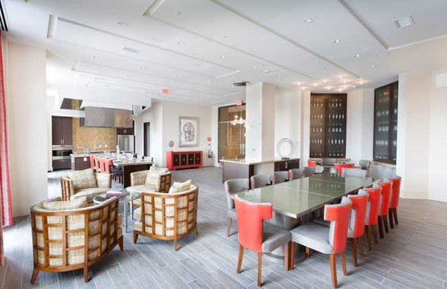 Bluebird Suites in Reston - Foto 49