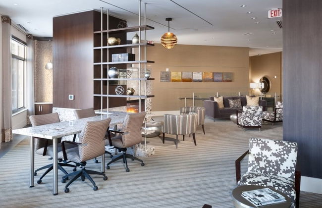 Bluebird Suites in Reston - Foto 62