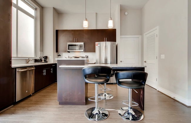 Bluebird Suites in Reston - Foto 24
