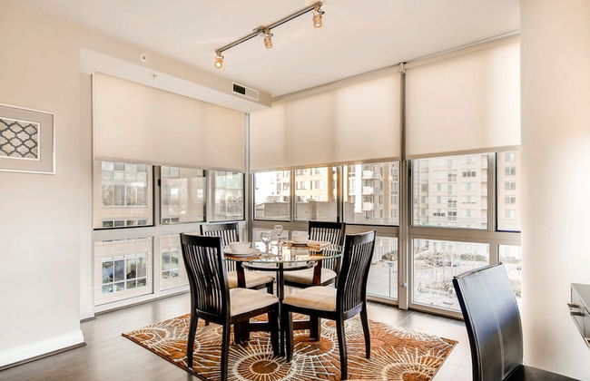 Bluebird Suites in Reston - Foto 20