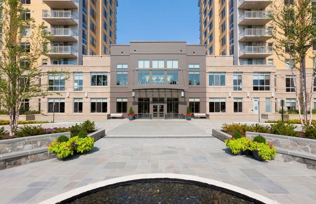 Bluebird Suites in Reston - Foto 68