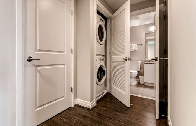 Bluebird Suites in Reston - Foto 14