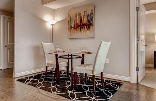 Bluebird Suites in Reston - Foto 19