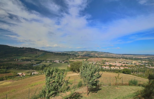 Tranquil Hilltop Cottage - Photo 36