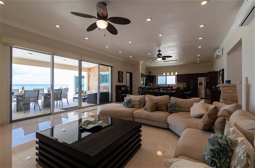 Foto 5 - Beachfront Homes by Playa Paradise