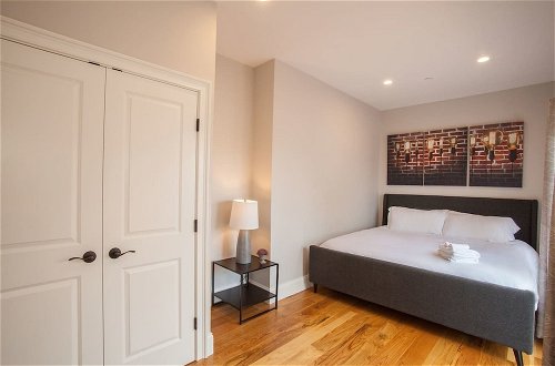 Photo 6 - Luxury Condo 4 Bed 2 Bath Downtown Boston Sleeps 8