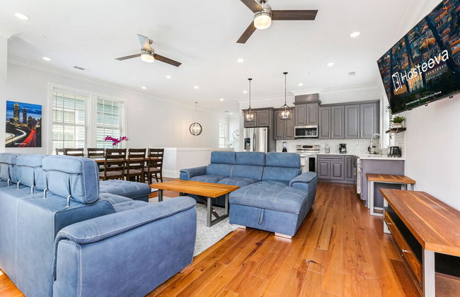 Modern 4 BR Condo with Balcony & Pool - Near FQ - Foto 24