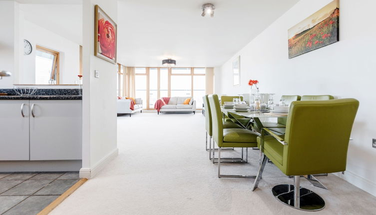Photo 1 - Premium London Excel Apartment